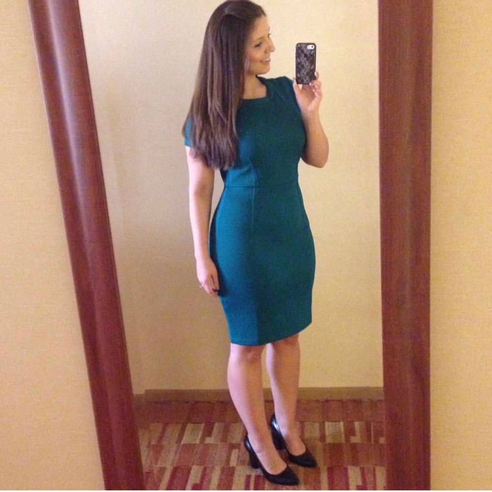 Size medium pencil dress in teal/sea-foam.